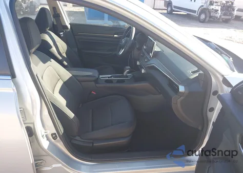 2025 Nissan Altima Sv Awd z USA, uszkodzony, nr VIN 1N4BL4DW2SN355110